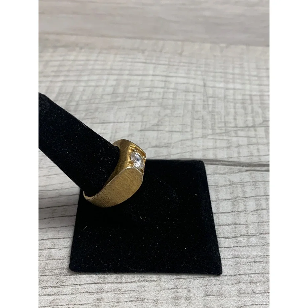 Vintage Gold Tone Brushed Signet Ring Round Cubic Zirconia Size 9.5 Mens Style